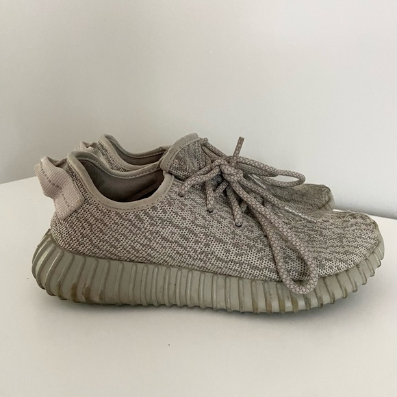 Gray Yeezy moonrock boost 350s - Picture 4 of 7